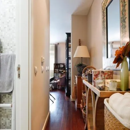 Apartamento Bella's Charming At Trendy Chiado Lisboa